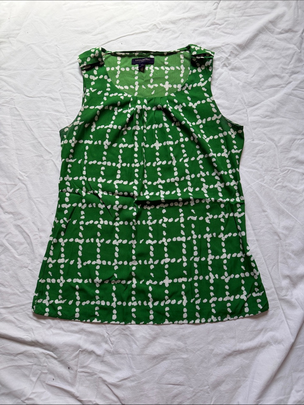 Banana Republic Green and White Printed Shell Top